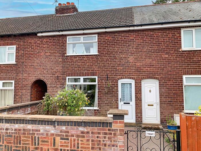 2 Bedroom Town House For Sale In Florence Avenue, South Wigston, Leicester, LE18