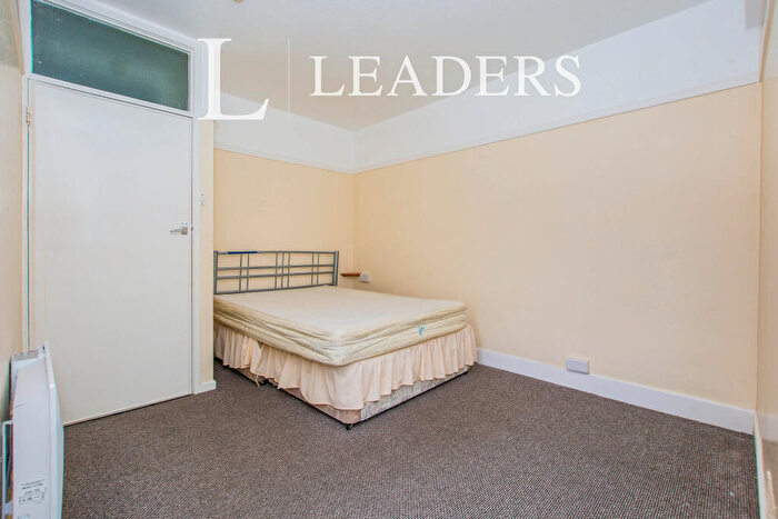 1 Bedroom Flat To Rent In South Parade, Skegness, PE25