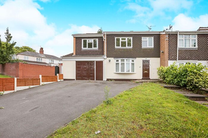 4 Bedroom Property To Rent In Pinfold Lane, Penn, Wolverhampton, WV4