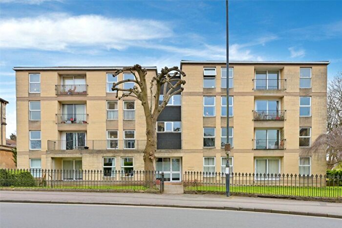 2 Bedroom Apartment To Rent In Merchants Road, Clifton, Bristol, Somerset, BS8