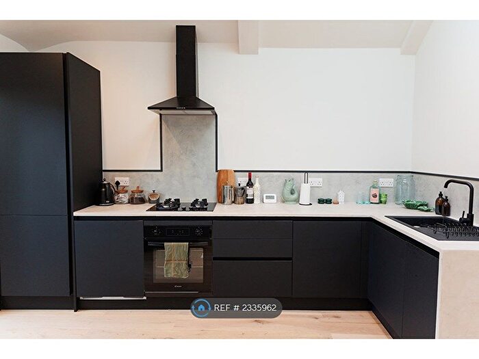 1 Bedroom Detached House To Rent In Homewood Road, Langton Green, TN3