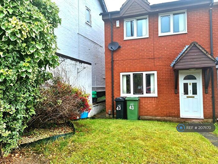3 Bedroom Semi-Detached House To Rent In Highfield Road, Halesowen, B63