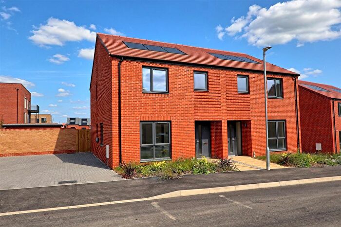 3 Bedroom Semi-Detached House To Rent In Hammett Crescent, Bishops Stortford, CM23