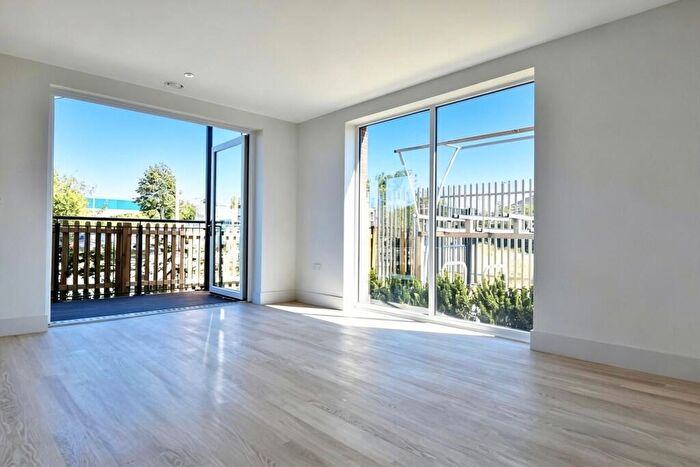 1 Bedroom Apartment To Rent In Vesta Boulevard, Exeter, EX4