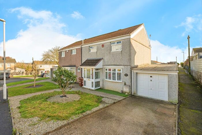 3 Bedroom Semi-Detached House For Sale In Stephenson Way, Plymouth, Devon, PL5