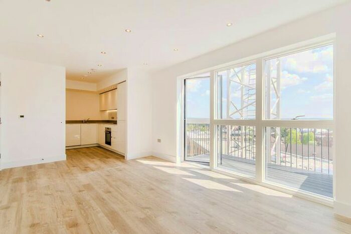 1 Bedroom Flat To Rent In Lyon Road, Harrow, HA1