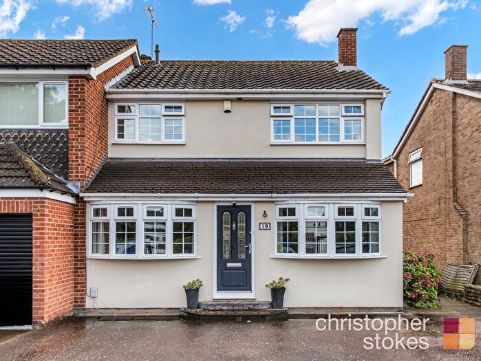 5 Bedroom End Of Terrace House For Sale In Nunsbury Drive, Broxbourne, Hertfordshire, EN10