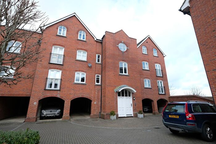 2 Bedroom Flat To Rent In Quayside Walk, Marchwood, SO40