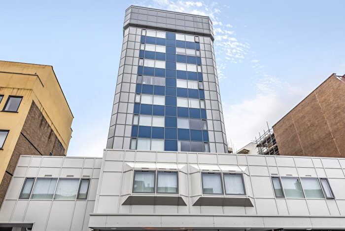 Apartment To Rent In Skyline, Slough, SL1