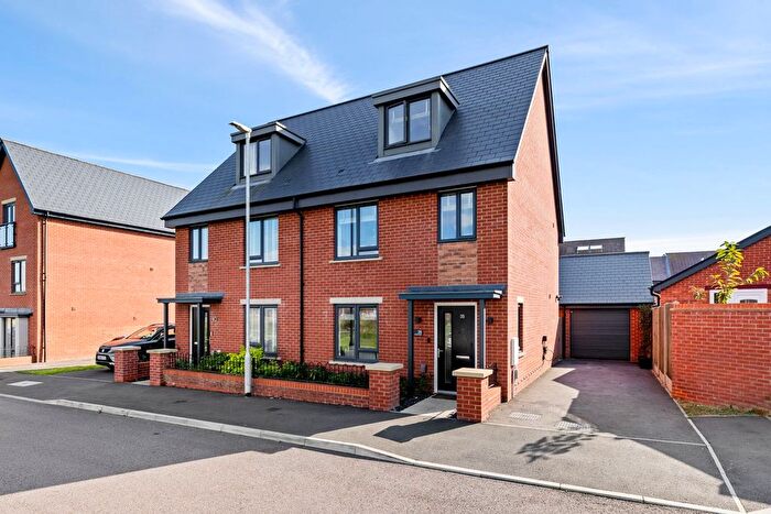 4 Bedroom Semi-Detached House For Sale In Kunwar Avenue, Folkestone, CT20