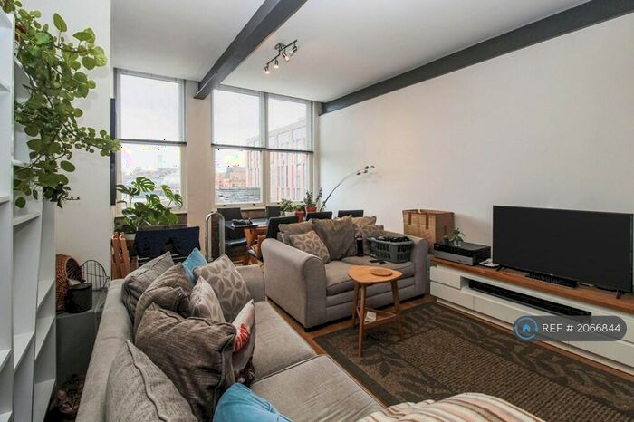 2 Bedroom Flat To Rent In Church Street, Manchester, M4