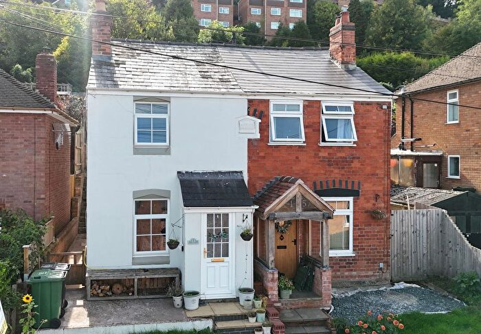 2 Bedroom Semi Detached House For Sale In Old Hollow, Malvern, WR14