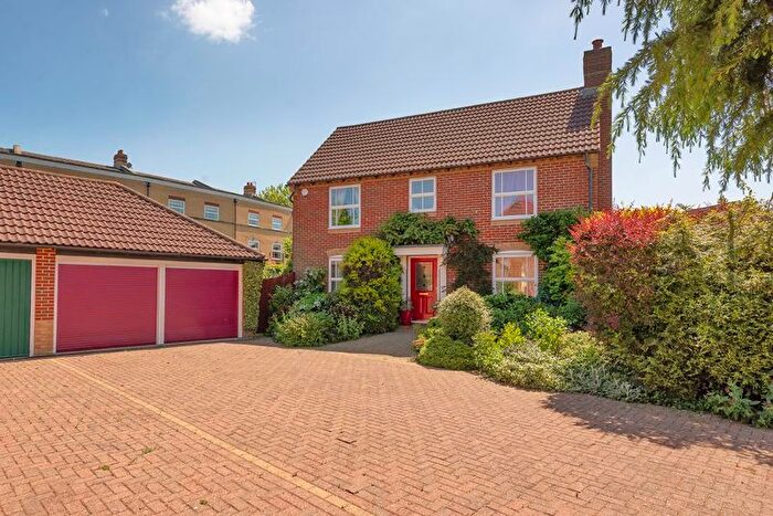 4 Bedroom Detached House For Sale In Clover Way, Paddock Wood, TN12