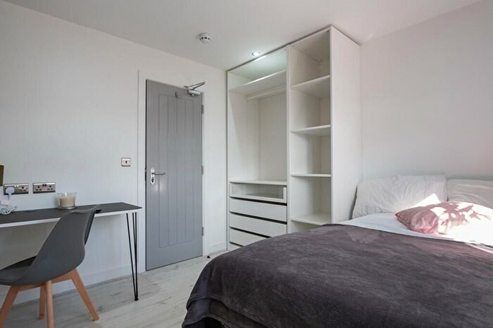 6 Bedroom Semi-Detached House To Rent In Sewell's Walk, Lincoln, LN5