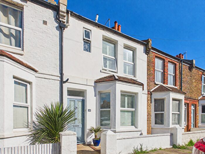 3 Bedroom Terraced House For Sale In St. Leonards Avenue, Hove, BN3