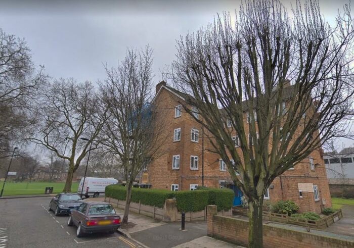 2 Bedroom Apartment To Rent In Penshurst Road, Victoria Park, E9