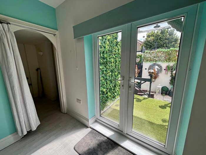 4 Bedroom Town House To Rent In Monkton Street, Ryde, PO33
