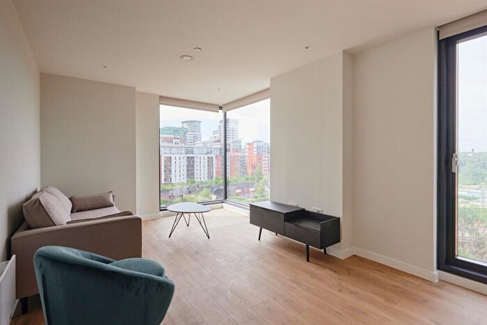 2 Bedroom Apartment To Rent In The Gate, Meadowside, M4