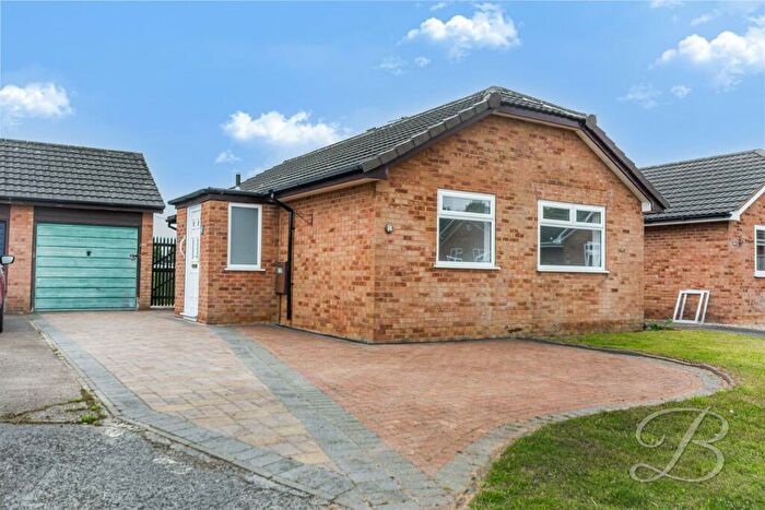 2 Bedroom Bungalow For Sale In Lynd Close, Selston, Nottingham, NG16