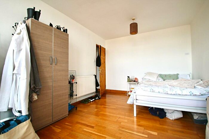 3 Bedroom House To Rent In Farthing Fields, London, E1W