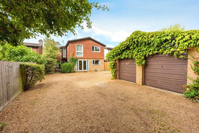 4 Bedroom Detached House For Sale In Church Lane, Oakley, Bedford, MK43