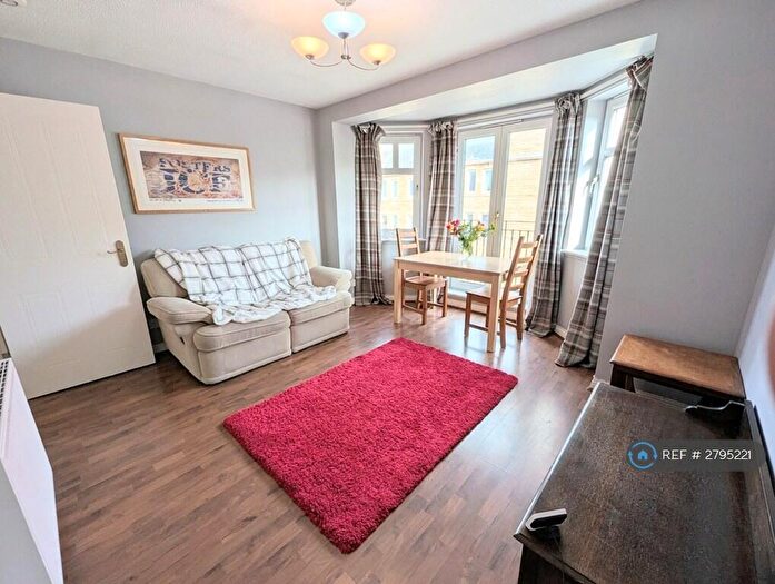 2 Bedroom Flat To Rent In Gorgie, Edinburgh, EH11