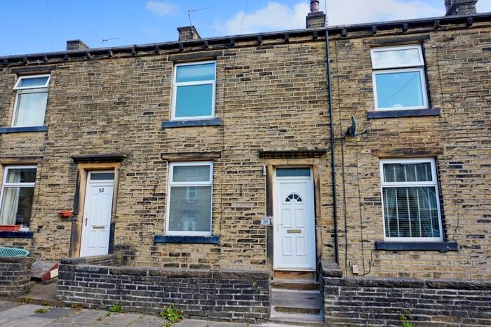 2 Bedroom Terraced House To Rent In Woodside View, Halifax, HX3