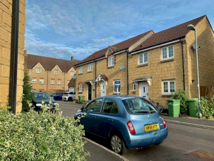 2 Bedroom Terraced House To Rent In Newington Close, Frome, BA11