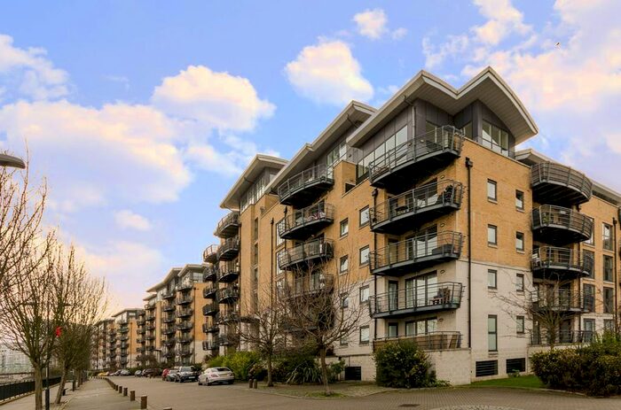 3 Bedroom Flat To Rent In Stretton Mansions, Greenwich, London, SE8