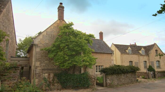 3 Bedroom Cottage To Rent In Holwell, Burford, OX18