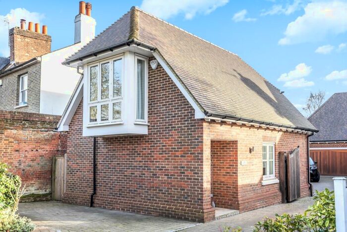 1 Bedroom House To Rent In Rectory Place, Hawkwood Lane, Chislehurst, BR7