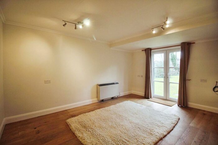 2 Bedroom Apartment To Rent In Ravens Wharf, Berkhamsted., HP4