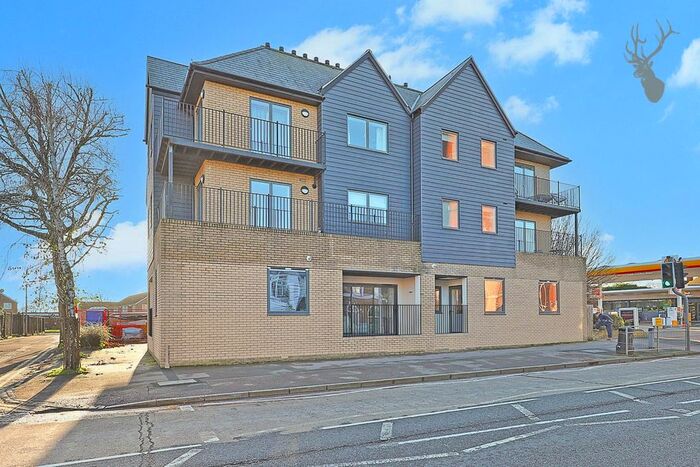 2 Bedroom Flat To Rent In Revival Court, Epping, CM16