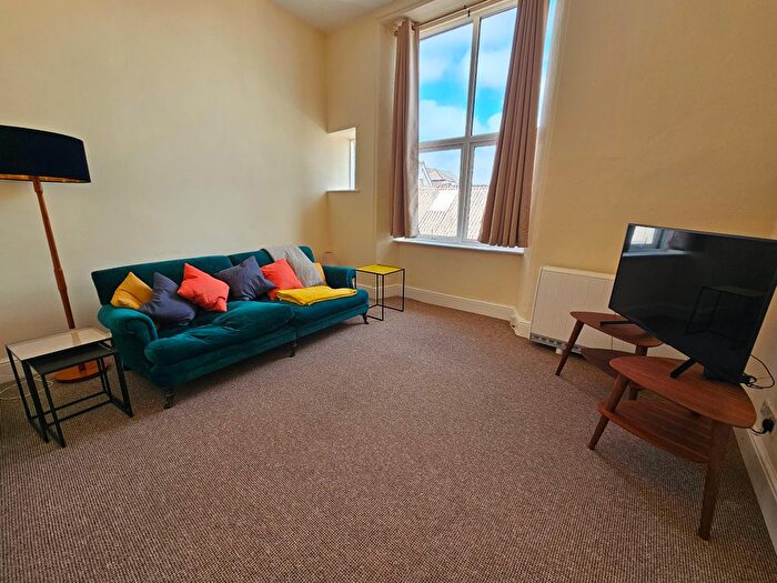 1 Bedroom Flat To Rent In Flat, George Arcade, Broad Street, South Molton, EX36