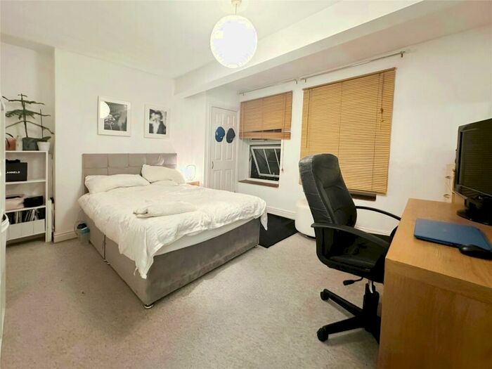 5 Bedroom House To Rent In Bellevue Terrace, Southampton, Hampshire, SO14