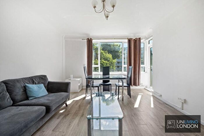 5 Bedroom Flat To Rent In Inwood Court, Rochester Square, NW1