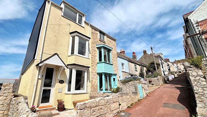 3 Bedroom End Terrace House To Rent In King Street, Portland, DT5