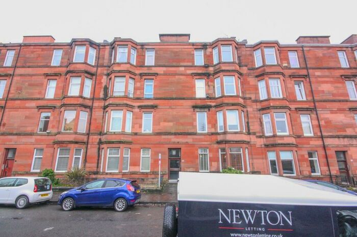 2 Bedroom Flat To Rent In Flat / Dundrennan Road Glasgow, G42