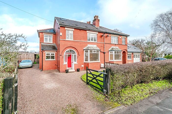 5 Bedroom Semi-Detached House For Sale In Back Lane, Charnock Richard, PR7