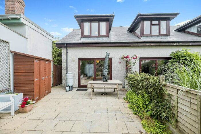 2 Bedroom End Of Terrace House For Sale In Headland Cottages, Coverack, Helston, Cornwall, TR12