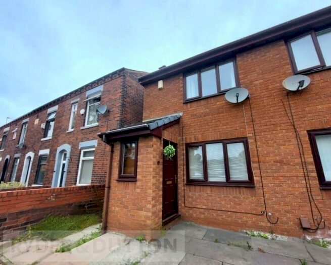 2 Bedroom Terraced House To Rent In Denton Lane, Chadderton, Oldham, OL9