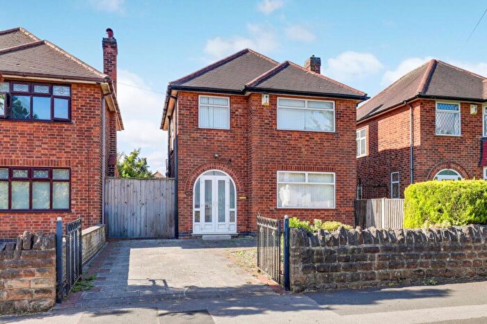3 Bedroom Detached House For Sale In Aspley Lane, Nottingham, NG8