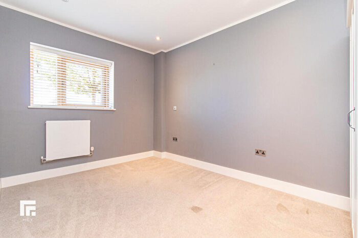 2 Bedroom Apartment To Rent In Empire Way, Cardiff Bay, CF11