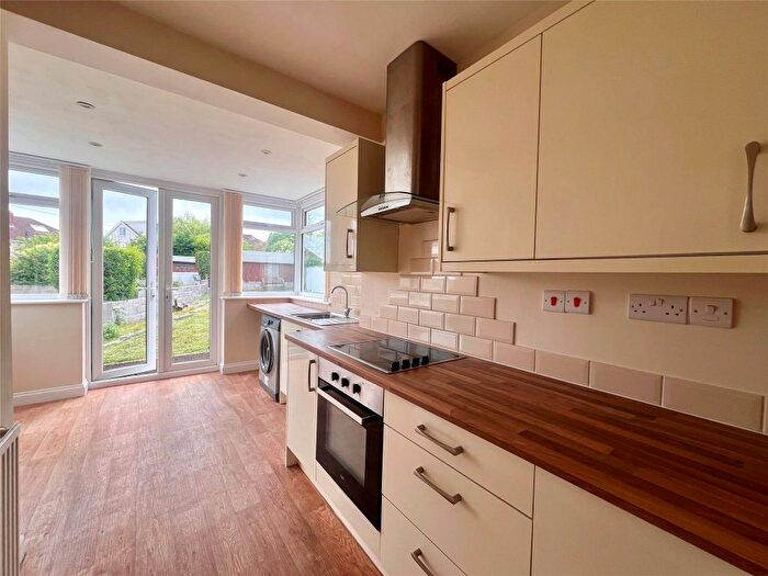 3 Bedroom Bungalow To Rent In Warmington Road, Whitchurch, Bristol, BS14