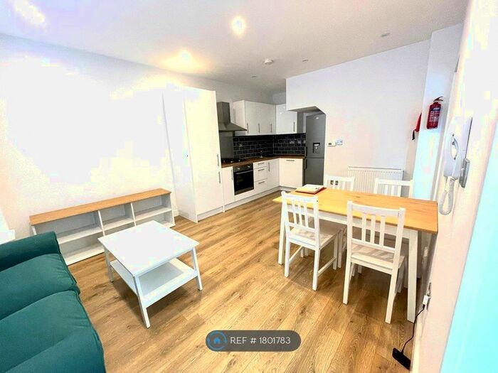 1 Bedroom Flat To Rent In Hendon Way, London, NW2