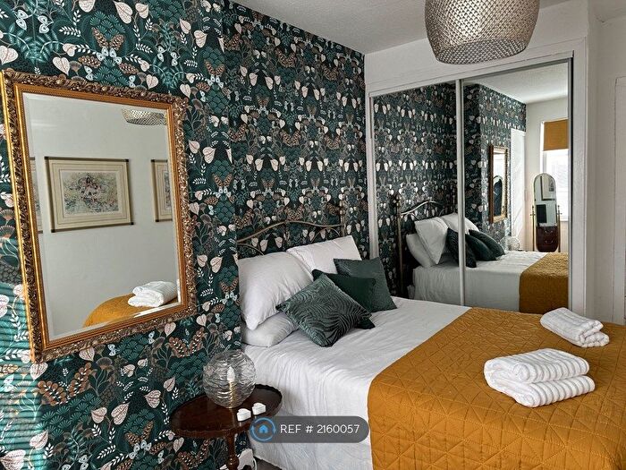 1 Bedroom Flat To Rent In High Street, Stewarton, Kilmarnock, KA3