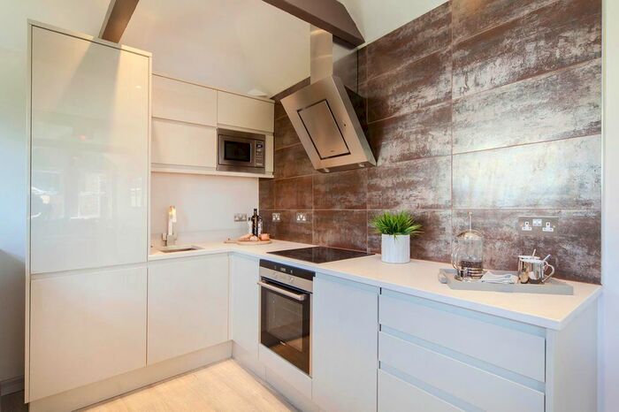 1 Bedroom Terraced House To Rent In Wickham House, King Street, TW9