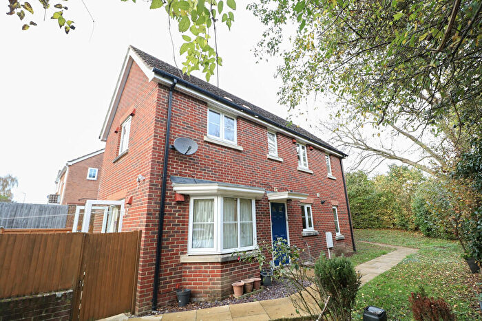 3 Bedroom Semi Detached House To Rent In Grovewood Halt, Maidstone, ME14