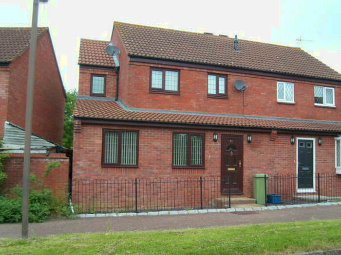 2 Bedroom Semi-Detached House To Rent In Quinton Drive, Bradwell, Milton Keynes, Buckinghamshire, MK13