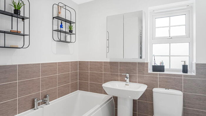 4 Bedroom Detached House For Sale In Pinwill Crescent, Ermington, Ivybridge, PL21